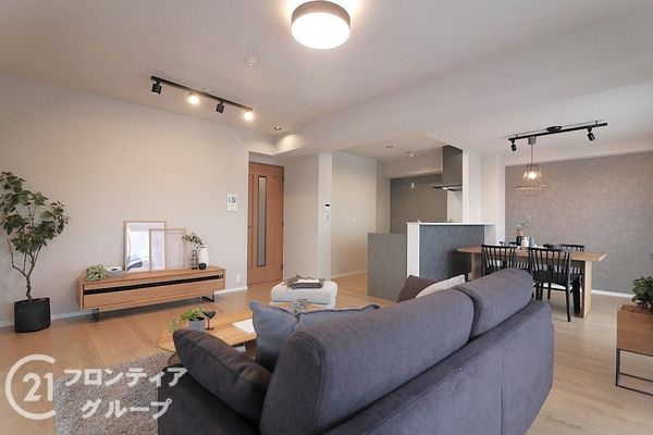 ステイツ枚方・長尾ヒルズ　中古マンション