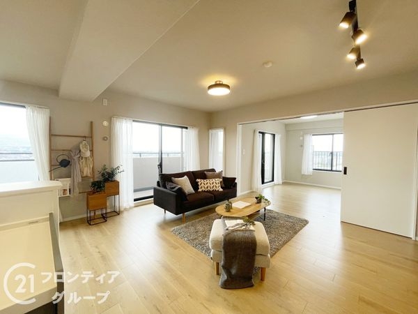 ステイツ枚方・長尾ヒルズ　中古マンション