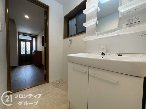 寝屋川市池田3丁目の中古一戸建て(洗面台・洗面所)
