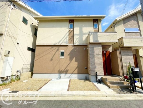 寝屋川市池の瀬町　中古一戸建て