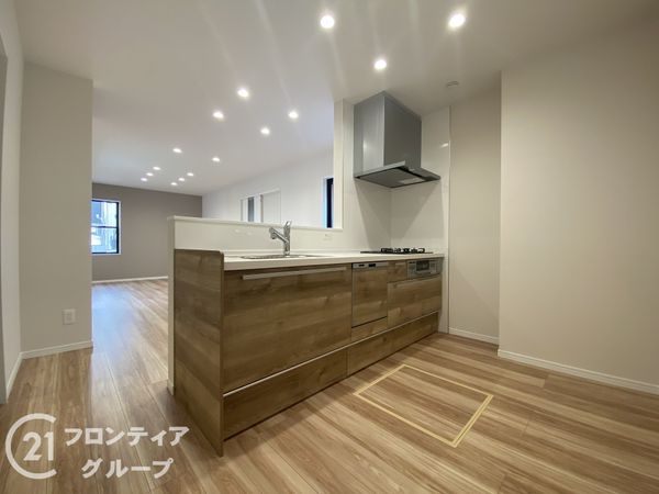 枚方市星丘１丁目　新築一戸建て　２号地