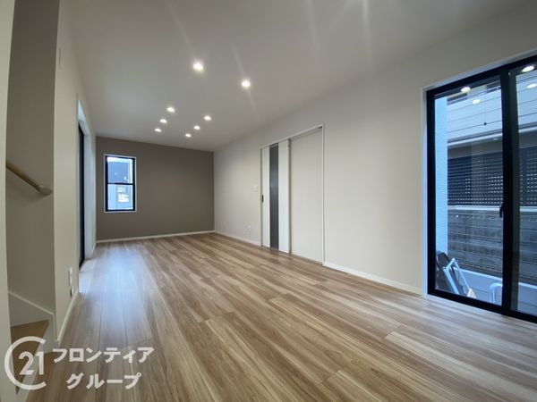 枚方市星丘１丁目　新築一戸建て　２号地