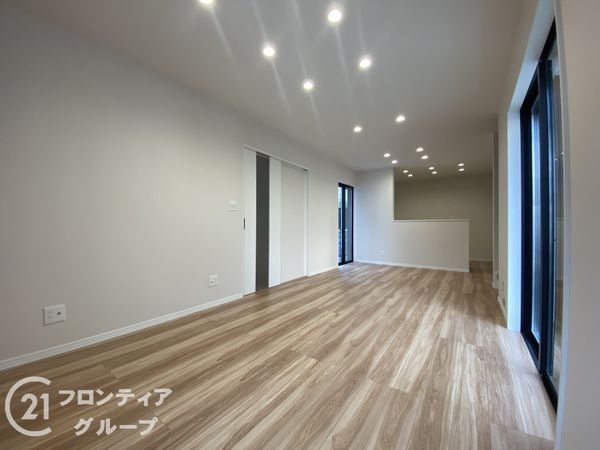 枚方市星丘１丁目　新築一戸建て　２号地