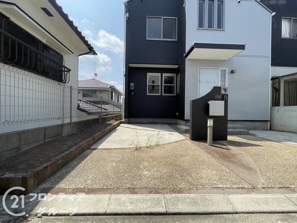枚方市長尾元町３丁目の中古一戸建て