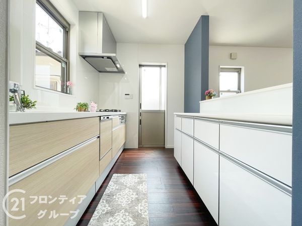 枚方市長尾元町３丁目の中古一戸建て