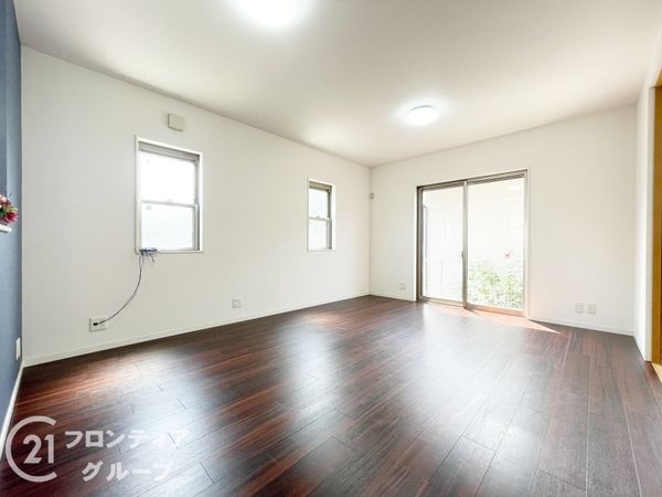 枚方市長尾元町３丁目の中古一戸建て