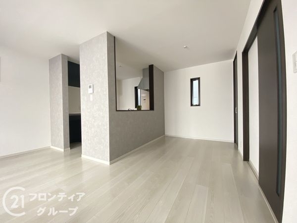 寝屋川市境橋町　中古一戸建て