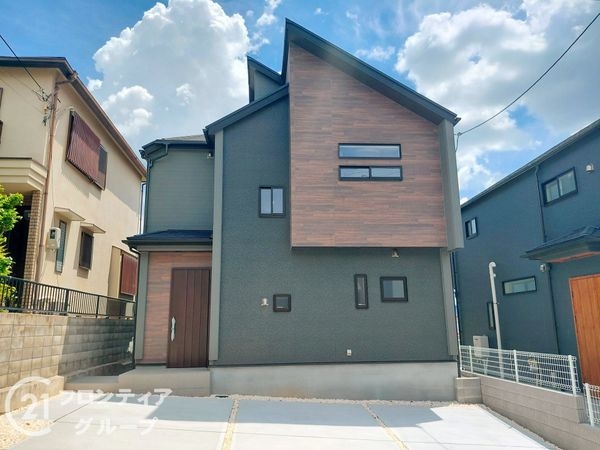 枚方市香里ケ丘８丁目　新築一戸建て　２号棟