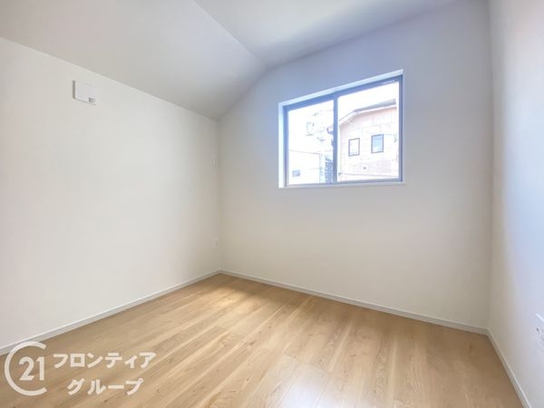 枚方市招提南町１丁目　新築一戸建て　１期　１号棟