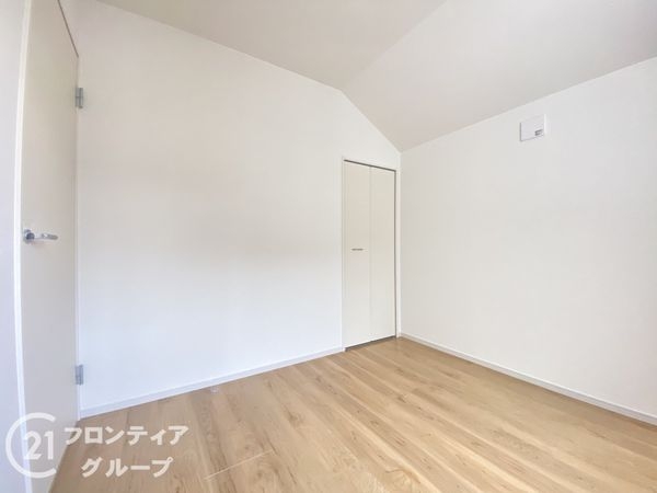枚方市招提南町１丁目　新築一戸建て　１期　１号棟