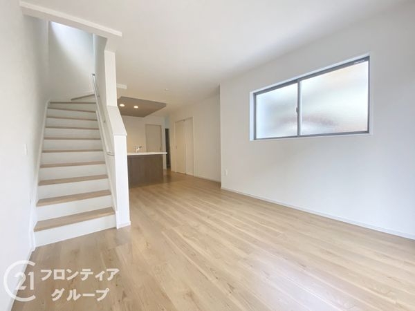 枚方市招提南町１丁目　新築一戸建て　１期　１号棟
