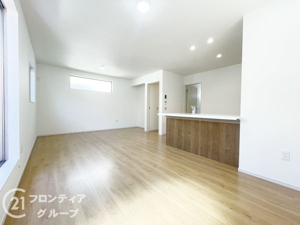 寝屋川市池田西町　新築一戸建て　１期　１号地