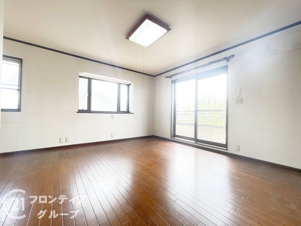 枚方市香里園山之手町の中古一戸建て