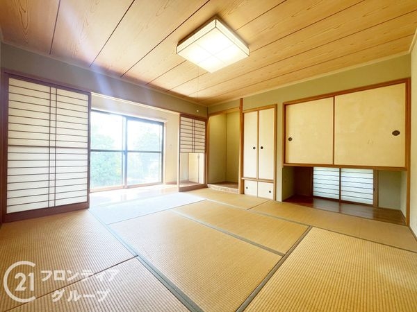 枚方市香里園山之手町の中古一戸建て