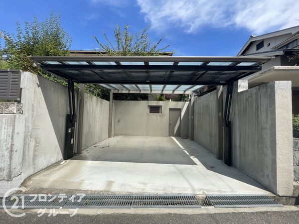 枚方市香里園山之手町の中古一戸建て