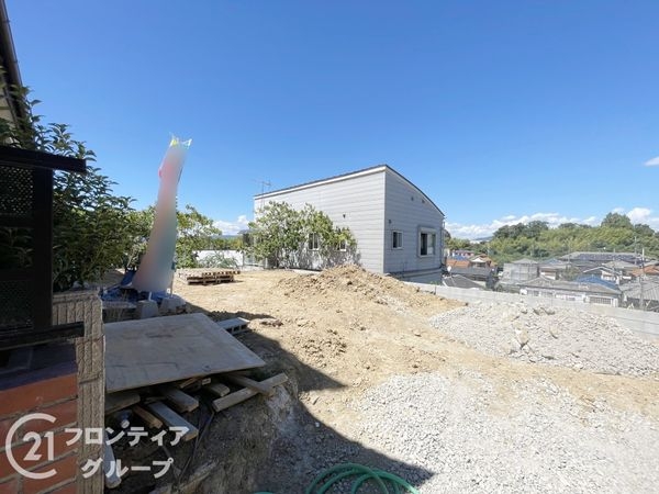 枚方市南中振１丁目　新築一戸建て
