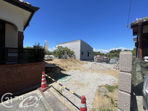 枚方市南中振１丁目　新築一戸建て