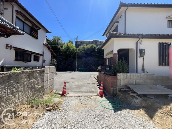 枚方市南中振１丁目　新築一戸建て