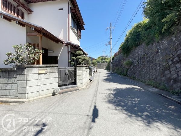 枚方市南中振１丁目　新築一戸建て