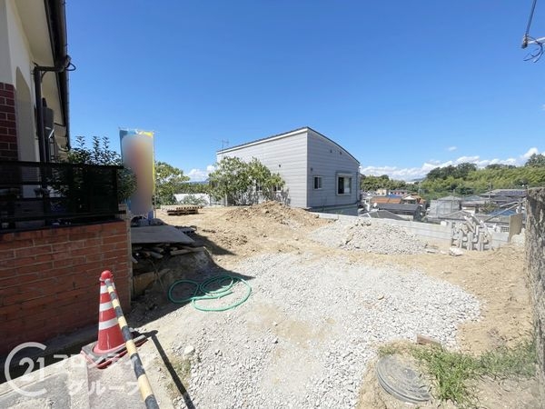 枚方市南中振１丁目　新築一戸建て