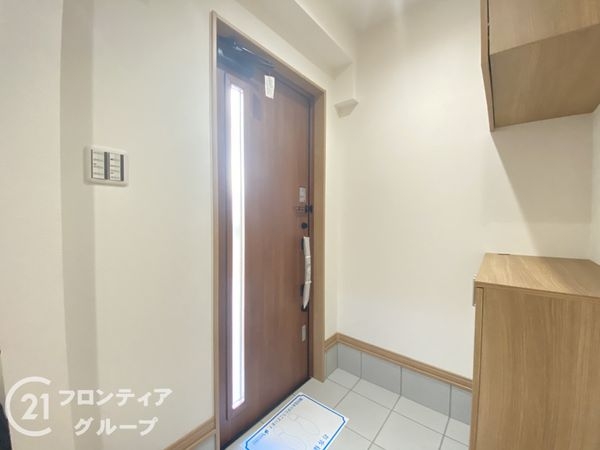 枚方市星丘2丁目の中古一戸建て(玄関)