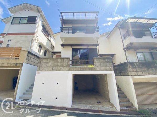 枚方市星丘２丁目　中古一戸建て