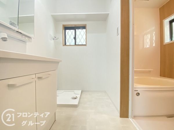 枚方市星丘2丁目の中古一戸建て(洗面台・洗面所)