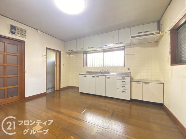 枚方市東香里３丁目の中古一戸建て
