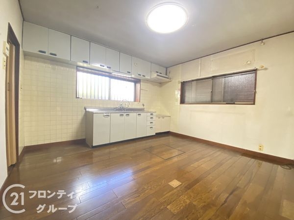 枚方市東香里３丁目の中古一戸建て