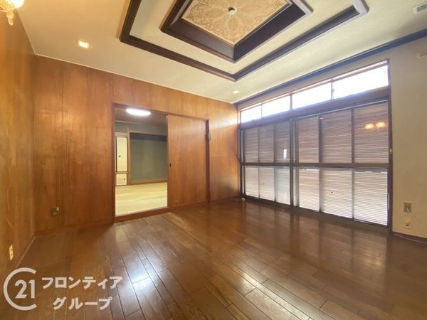 枚方市東香里３丁目の中古一戸建て