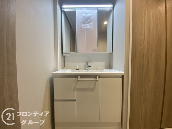 香里ヶ丘セントポリア壱号中古マンション(洗面台・洗面所)