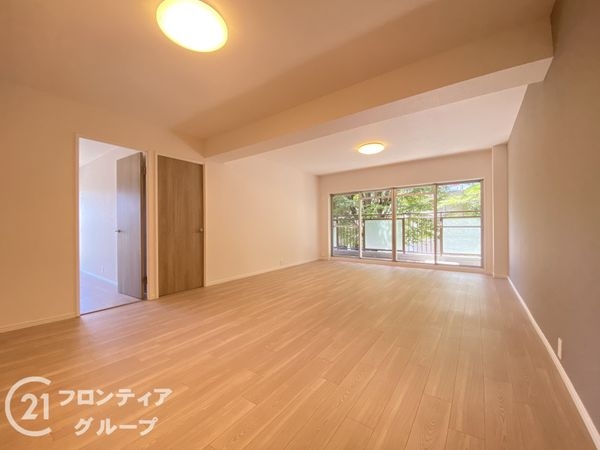香里ヶ丘セントポリア壱号中古マンション(リビング)