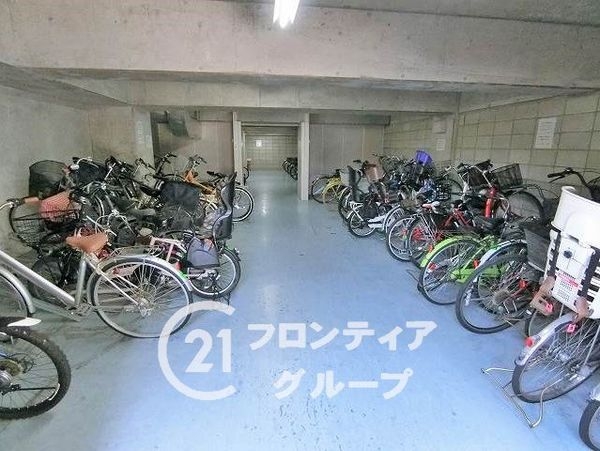 メロディーハイム香里ヶ丘ツインビューベガタワー　中古マンシ…