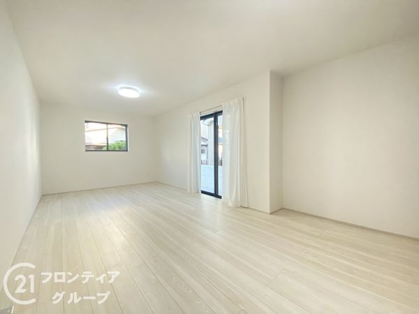枚方市野村北町　新築一戸建て　全1区画