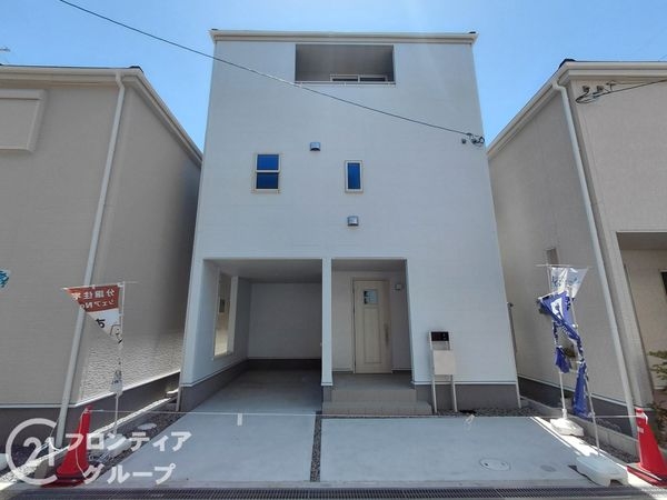 枚方市甲斐田新町　新築一戸建て　２号棟