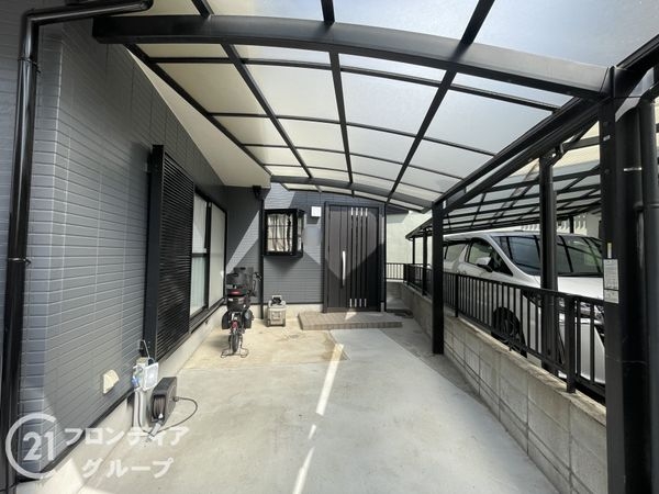 寝屋川市太秦東が丘　中古一戸建て