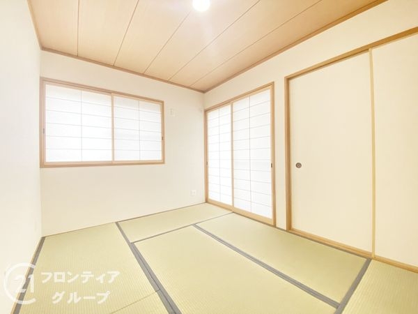 枚方市杉山手3丁目の中古一戸建て(その他内観)