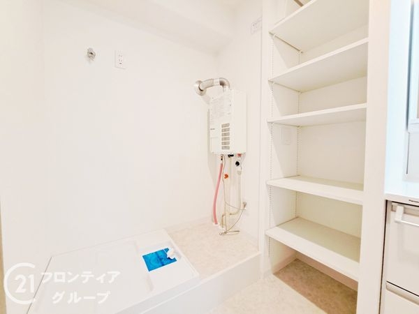 寝屋川コーポラス 中古マンション(洗面台・洗面所)