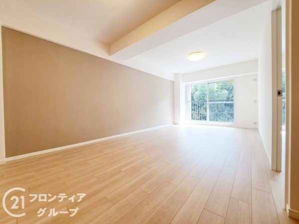 寝屋川コーポラス 中古マンション(リビング)