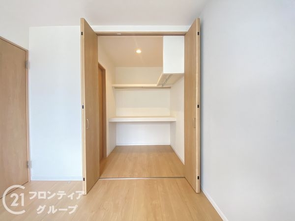 枚方市菊丘町 新築一戸建て 2号地(収納)