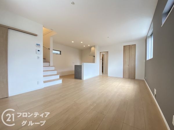 枚方市菊丘町 新築一戸建て 2号地(リビング)