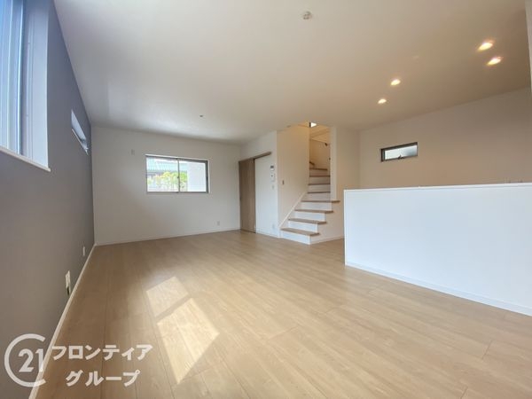 枚方市菊丘町 新築一戸建て 2号地(リビング)