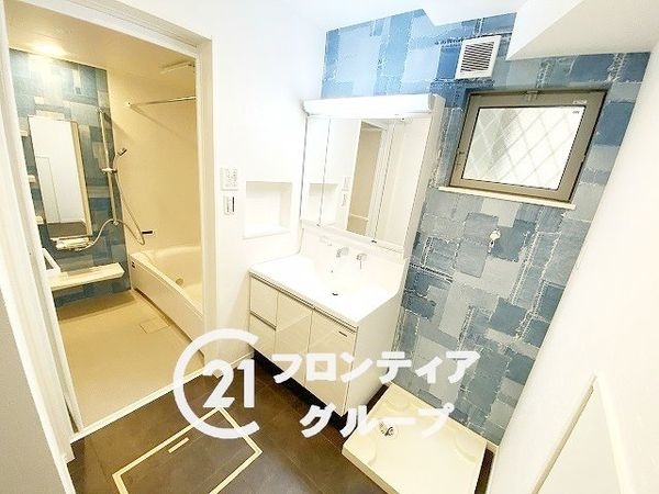 枚方市須山町の中古一戸建て(洗面台・洗面所)