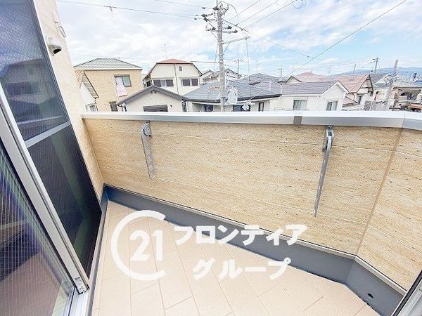 枚方市須山町の中古一戸建て(バルコニー)