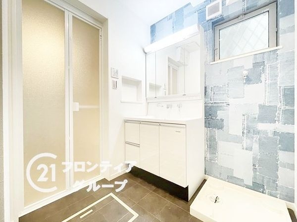 枚方市須山町の中古一戸建て(洗面台・洗面所)