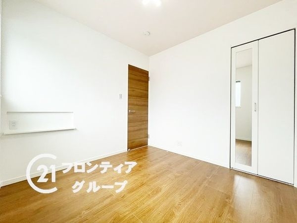 枚方市須山町の中古一戸建て(寝室)