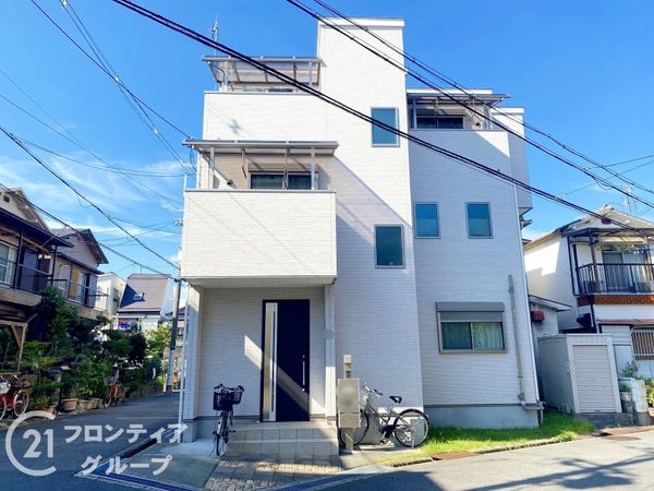 寝屋川市大成町　中古一戸建て