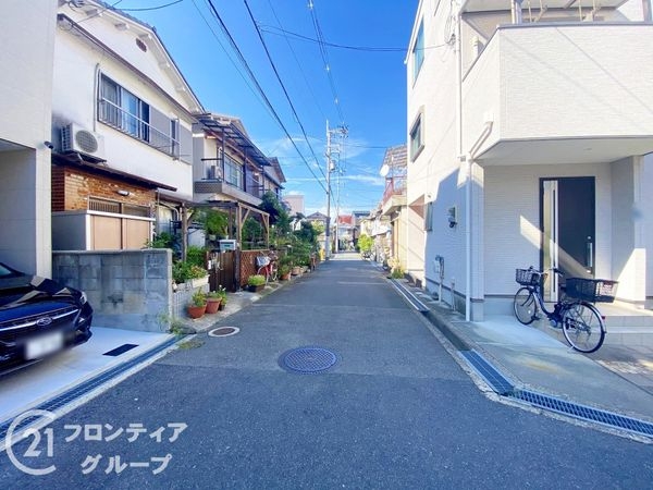 寝屋川市大成町　中古一戸建て