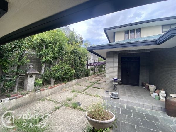 枚方市香里ケ丘２丁目の中古一戸建て