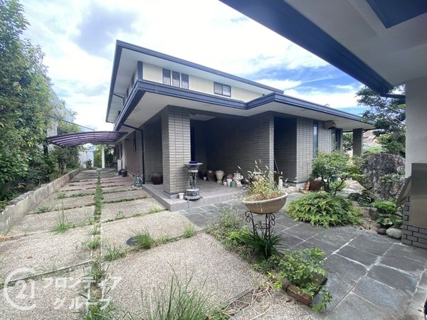 枚方市香里ケ丘２丁目の中古一戸建て